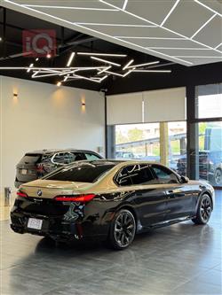 بی ئێم دەبڵیو سیریەس 7